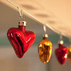 Glass Heart Garland