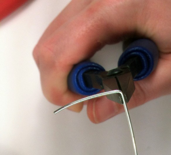 Wire bent at 90 degrees at 3/4".