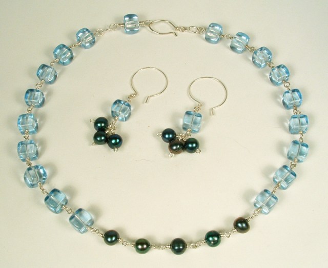 Blue Cube and Pearl Necklace Set