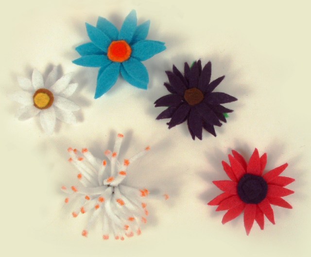 Top view of felt flower magnets.