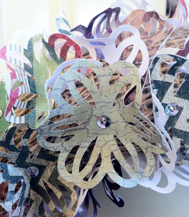 Paper Wreath Close Up with Burlap2