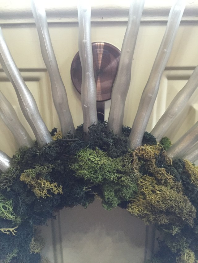 close-up view of finished wreath